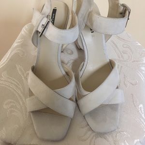 🎁 ZARA CROSSOVER SUEDE LEATHER ECRU CREAM HEELS